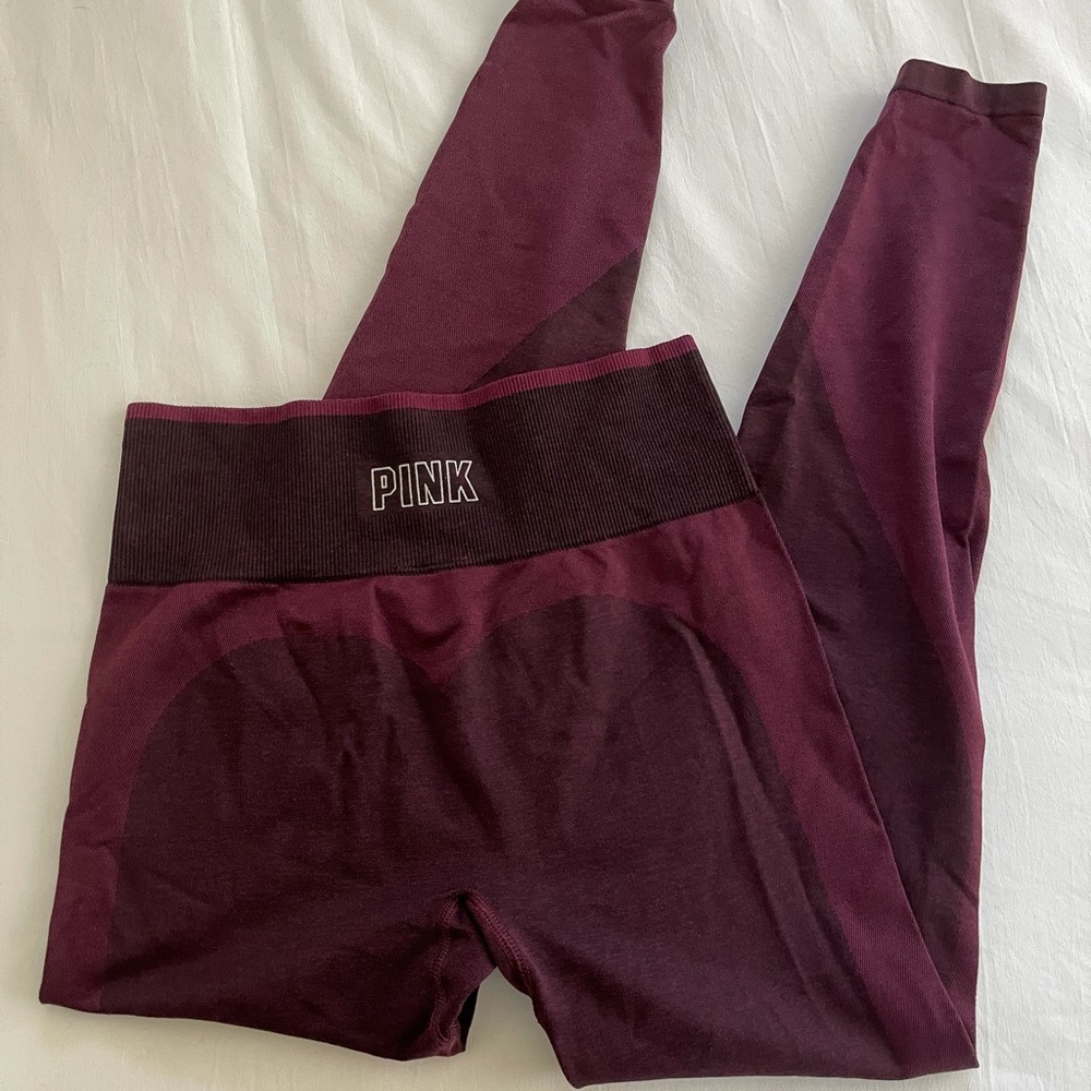 NWOT size S Pink by VS seamless legging